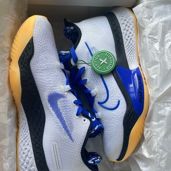 Nike "Sisterhood" - Picture 1 of 1